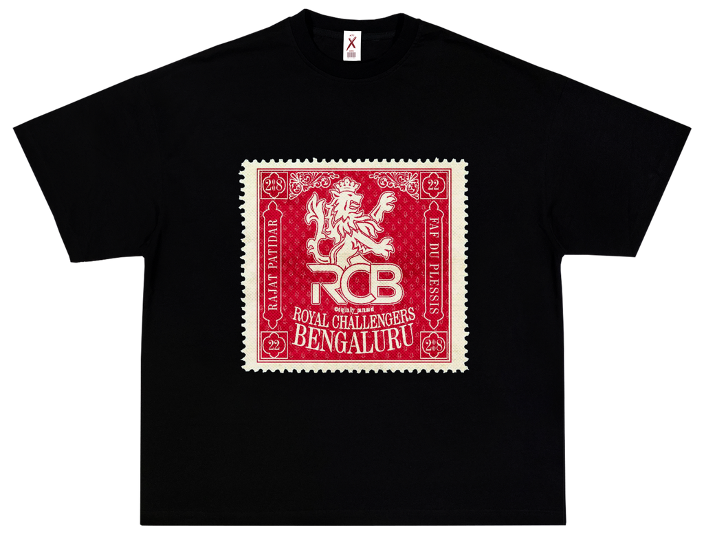 RCB LEGACY STAMP – OVERSIZED CLASSIC T-SHIRT